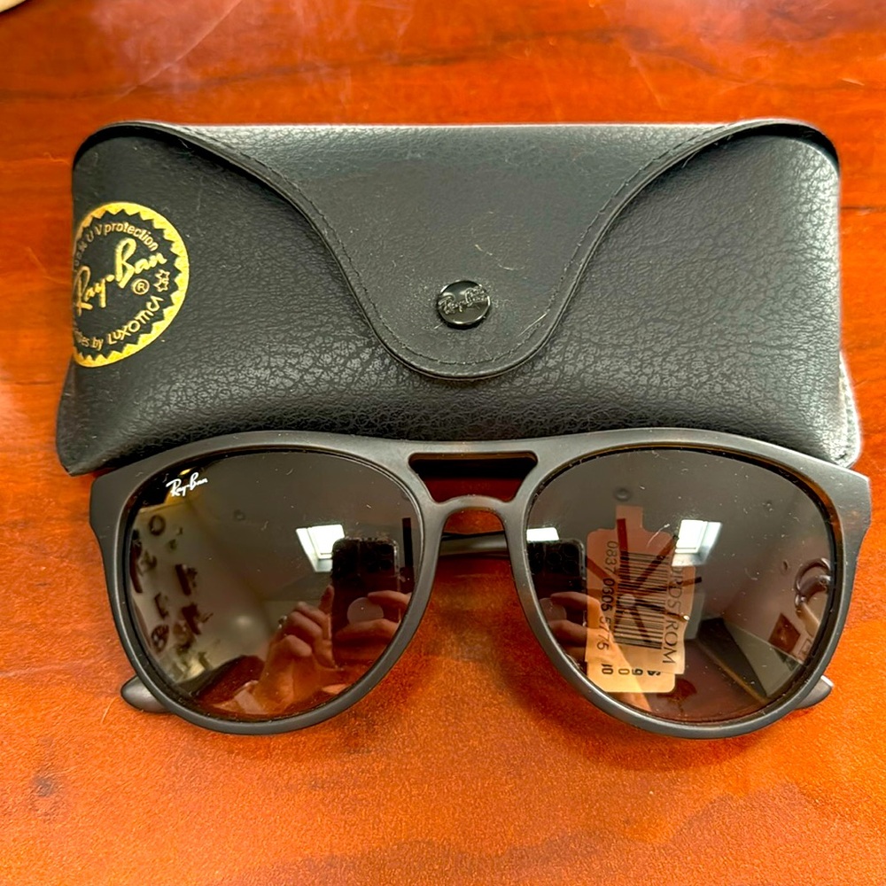 NWT Ray bans brown/tortoise